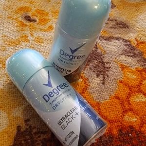 Women's deodorant 4 cans in lot.